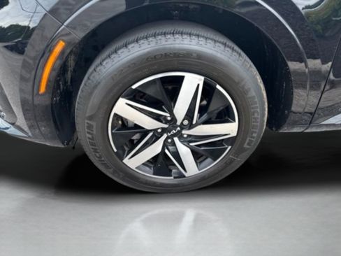 Used 2023 Kia Sorento S w/ Panoramic Sunroof Package FWD image 37