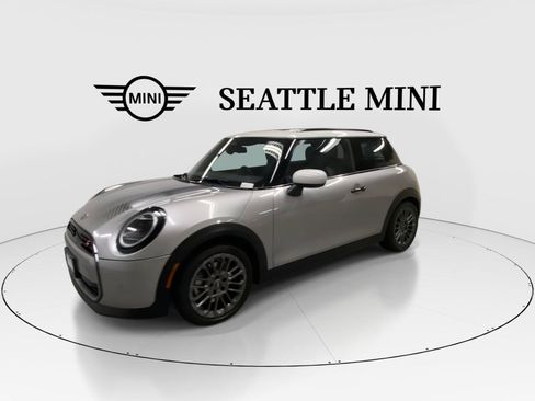 Used 2026 MINI Cooper S FWD image 5