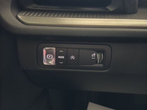 New 2026 Chevrolet Traverse LT image 25