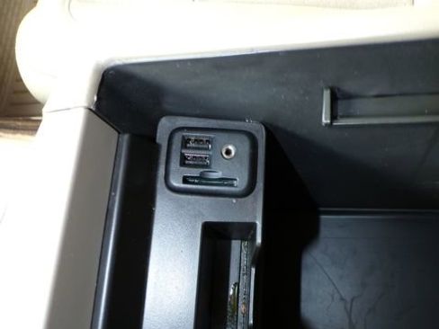 Used 2015 GMC Yukon XL SLE w/ Convenience Package image 32