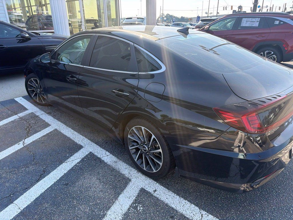 Used 2021 Hyundai Sonata Limited FWD image 3