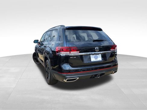 Certified 2023 Volkswagen Atlas SE w/ Black Wheel Package AWD/4WD image 5