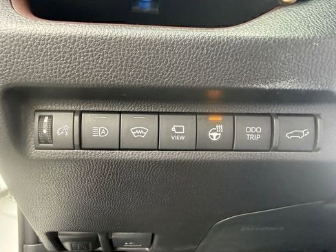 Used 2025 Toyota RAV4 Limited image 12