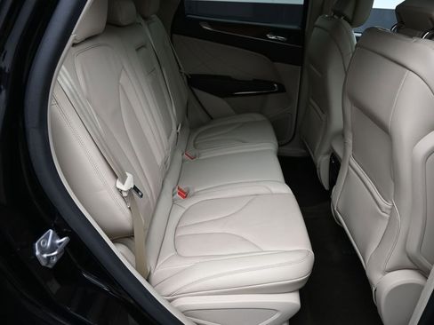 Used 2019 Lincoln MKC Select w/ Select Plus Package image 24