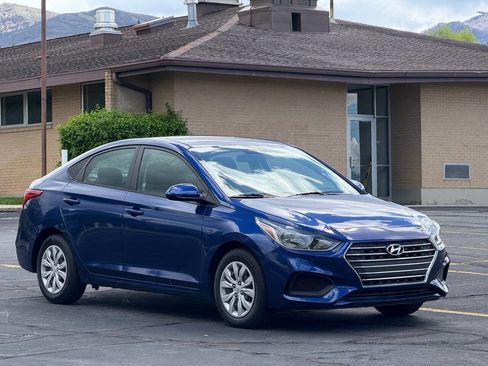 Used 2021 Hyundai Accent SE image 3