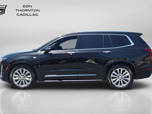 Used 2020 Cadillac XT6 Premium Luxury AWD/4WD image 2