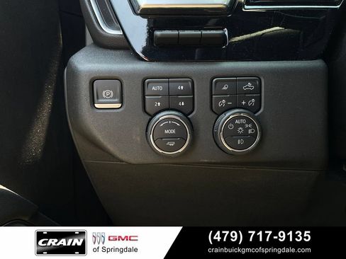 Used 2024 Chevrolet Silverado 2500 High Country w/ High Country Premium Package AWD/4WD image 13