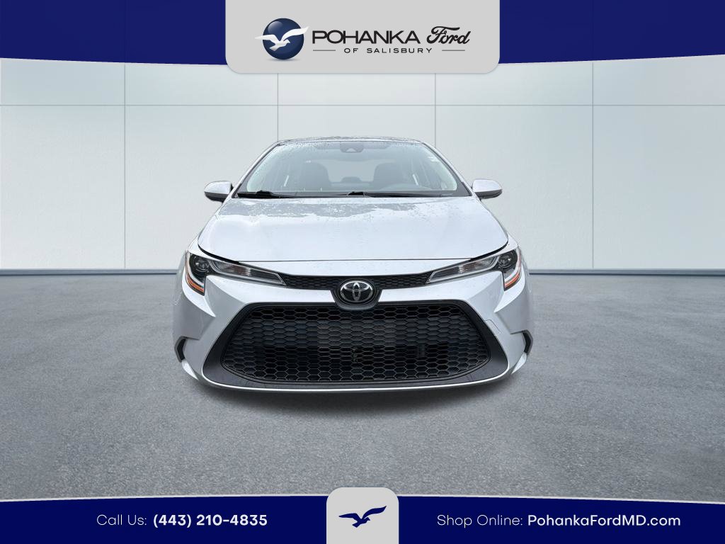 Used 2022 Toyota Corolla LE FWD image 3