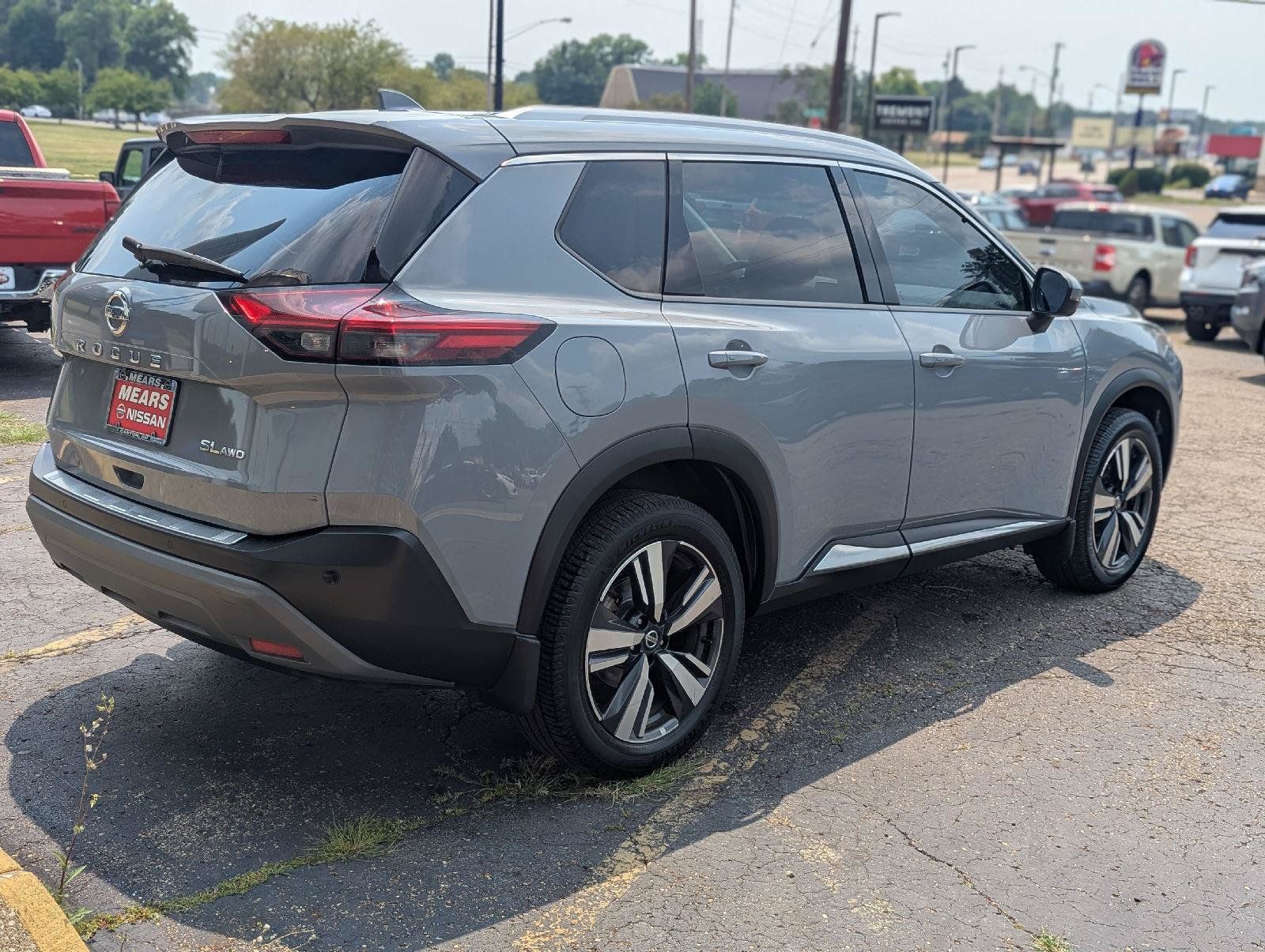 Used 2021 Nissan Rogue SL AWD/4WD image 15