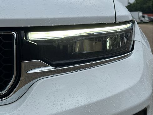 Used 2023 Jeep Grand Cherokee L Overland image 9