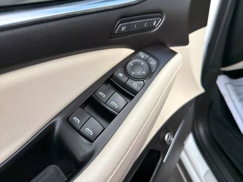 Used 2023 Buick Enclave Avenir w/ Avenir Technology Package AWD/4WD image 13