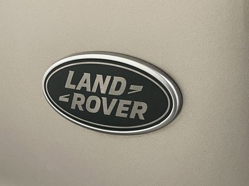 Used 2023 Land Rover Range Rover SE image 25