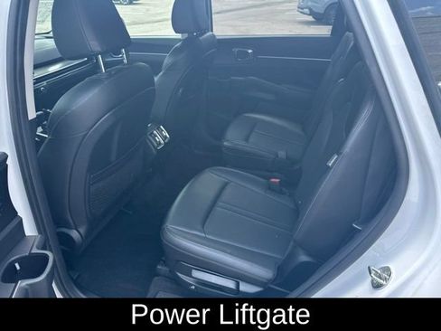 Used 2024 Kia Sorento EX FWD image 16