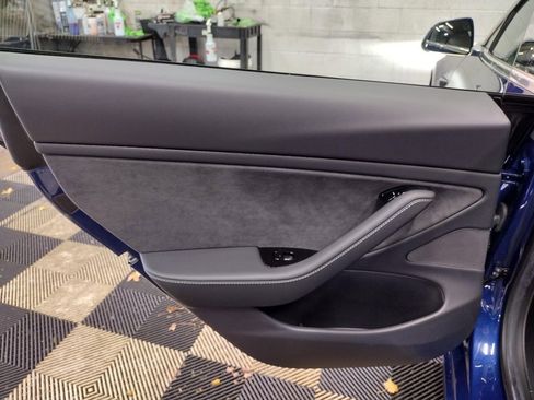 Used 2019 Tesla Model 3 image 25