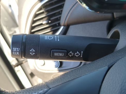 Used 2020 Chevrolet Trax LT image 28