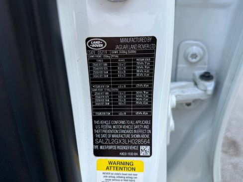 Used 2020 Land Rover Range Rover Evoque R-Dynamic SE image 54