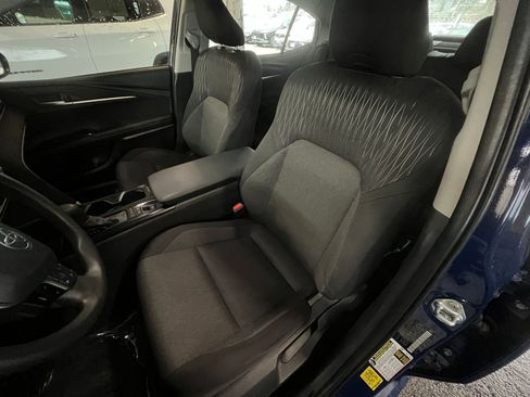 Used 2025 Toyota Camry LE image 36