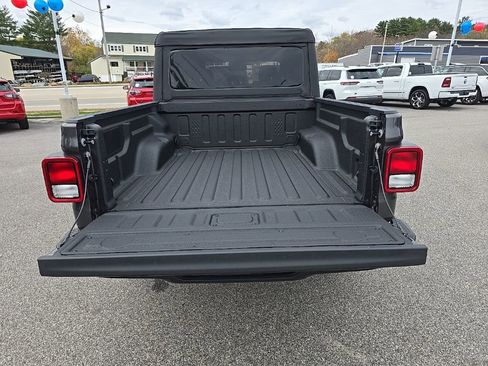 New 2026 Jeep Gladiator Sport image 14