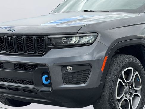 Used 2022 Jeep Grand Cherokee Trailhawk AWD/4WD image 5