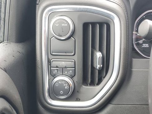 Used 2022 GMC Sierra 2500 SLE RWD image 17