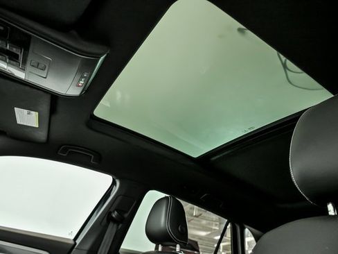 Certified 2023 Volkswagen Atlas Cross Sport SEL R-Line image 12