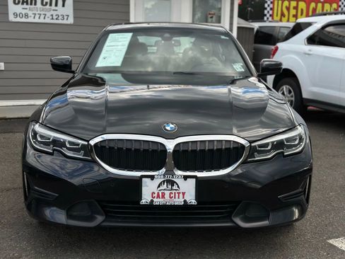 Used 2021 BMW 330i xDrive Sedan w/ Convenience Package image 2