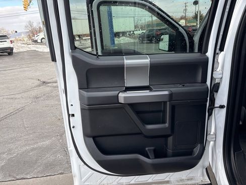 Used 2015 Ford F150 XLT w/ Equipment Group 302A Luxury image 29