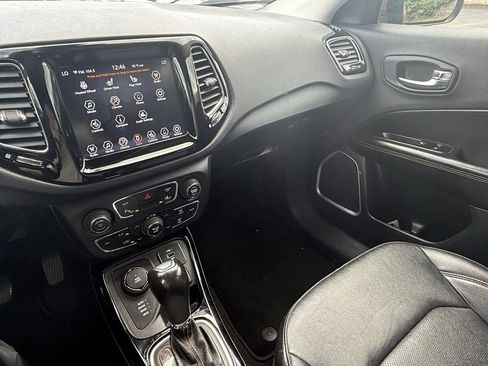 Used 2021 Jeep Compass Limited image 15