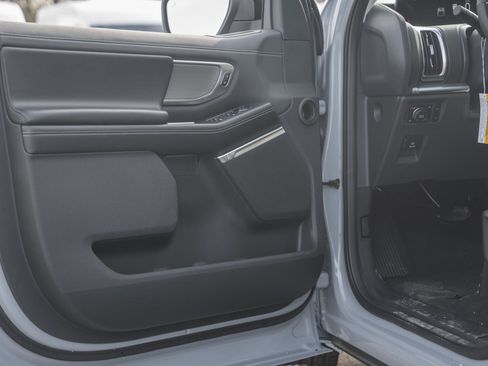 New 2025 Ford Expedition Platinum w/ Driver's Package image 52