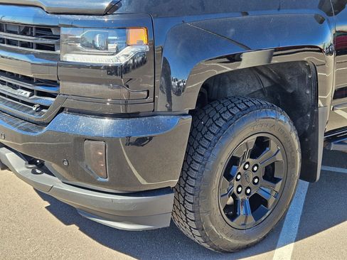 Used 2018 Chevrolet Silverado 1500 LTZ Z71 w/ LTZ Plus Package image 11