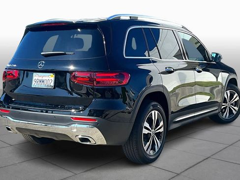 Used 2025 Mercedes-Benz GLB 250 image 12