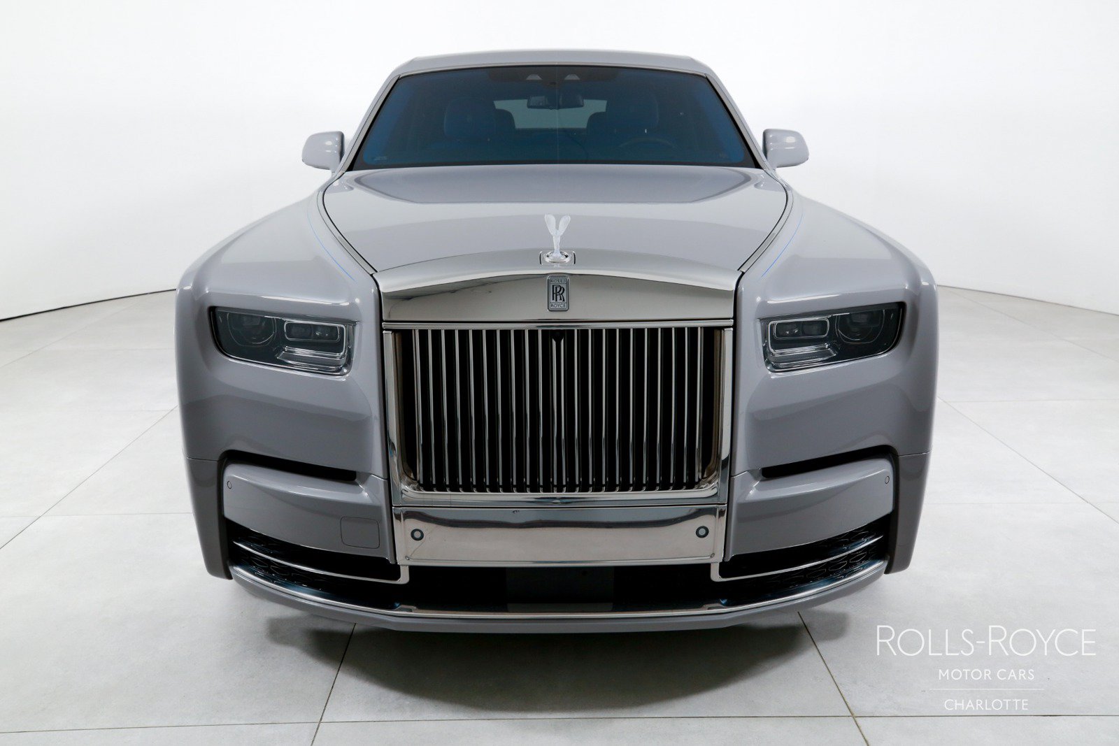 Used 2024 Rolls-Royce Phantom Sedan w/ The Phantom Package RWD image 7