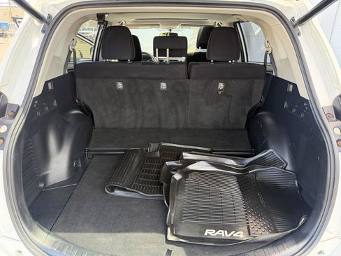 Used 2016 Toyota RAV4 XLE AWD/4WD image 16