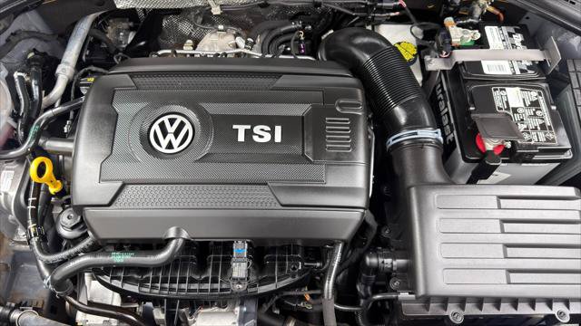 Used 2023 Volkswagen Jetta GLI Autobahn FWD image 41