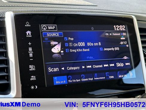 Used 2017 Honda Pilot Touring image 38