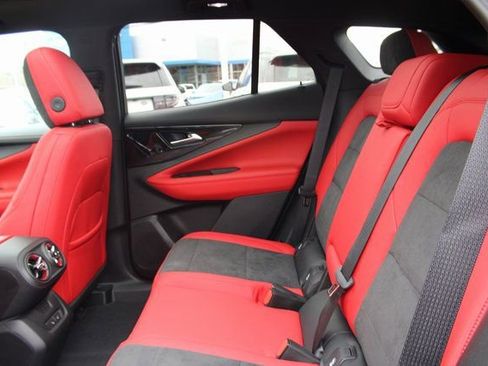 New 2025 Chevrolet Blazer EV RS image 30