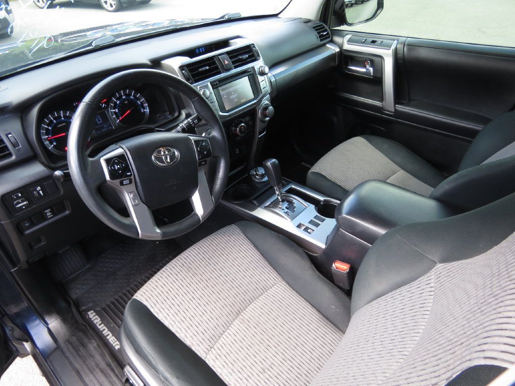 Used 2019 Toyota 4Runner SR5 AWD/4WD image 11