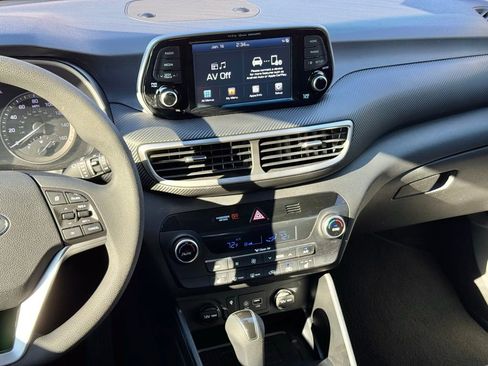 Used 2019 Hyundai Tucson Sport image 23