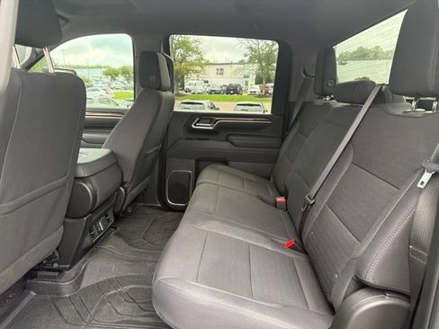 Used 2025 Chevrolet Silverado 2500 LT w/ Trail Boss Package AWD/4WD image 7