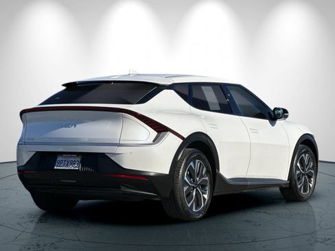 Used 2024 Kia EV6 Light image 4