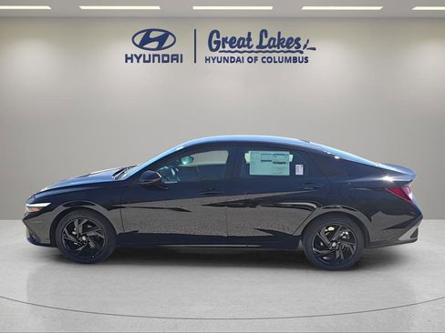 New 2026 Hyundai Elantra Sport FWD image 2