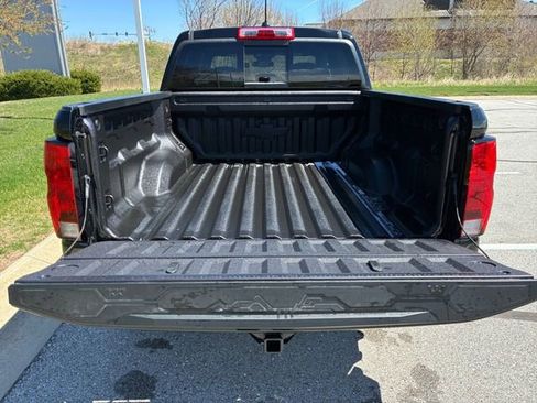 New 2026 Chevrolet Colorado Trail Boss AWD/4WD image 16
