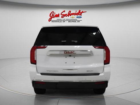 Used 2024 GMC Yukon XL SLT w/ SLT Premium Package AWD/4WD image 5