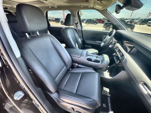 Used 2026 Hyundai Palisade Limited FWD image 27