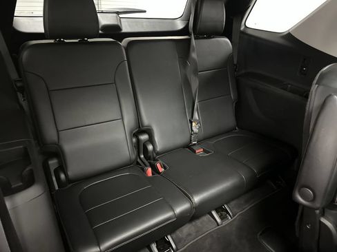 Used 2018 Chevrolet Traverse LT AWD/4WD image 24