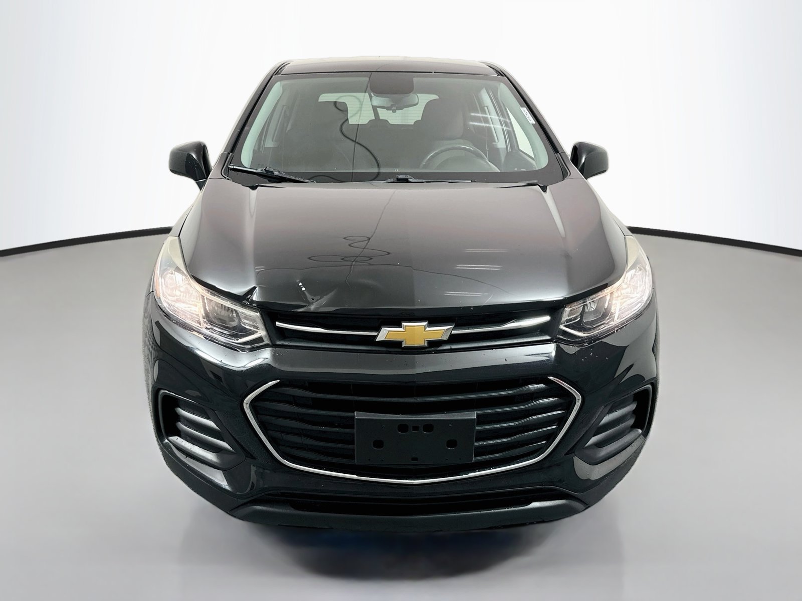 Used 2020 Chevrolet Trax LS w/ Tint and Cruise Package FWD image 2