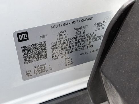 Used 2024 Chevrolet Trax LS FWD image 30