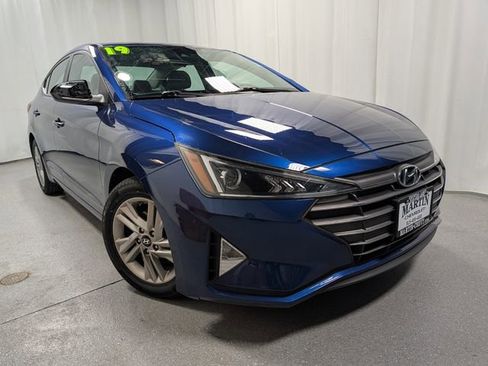 Used 2019 Hyundai Elantra SEL image 2