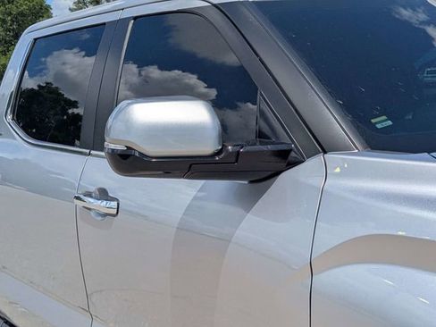 Used 2024 Toyota Tundra Limited AWD/4WD image 11