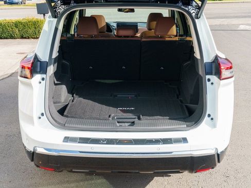 New 2026 Nissan Rogue Platinum w/ Tech Package AWD/4WD image 8